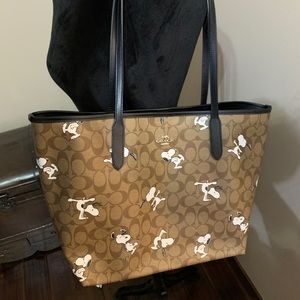 Coach X Snoopy City Tote Gently Used